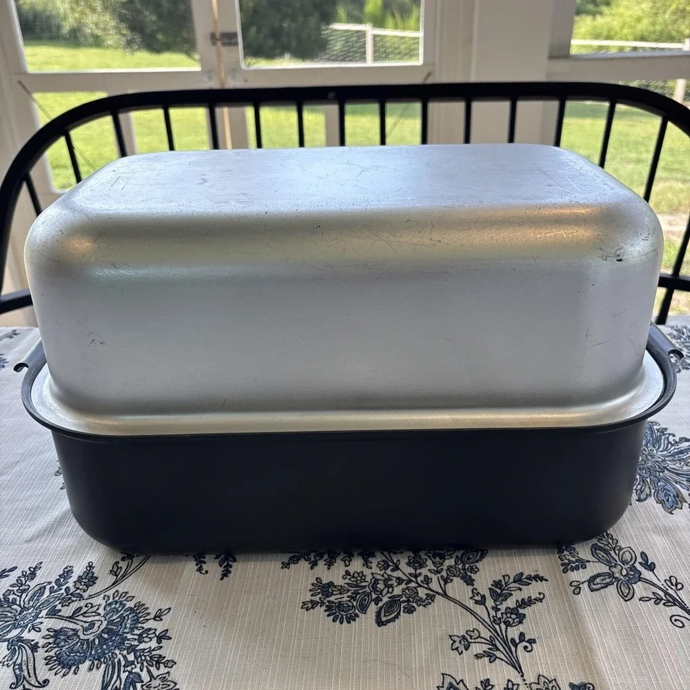 Miracle Maid Large Roasting Pan Anodized Aluminum Domed Lid Turkey Roaster VTG